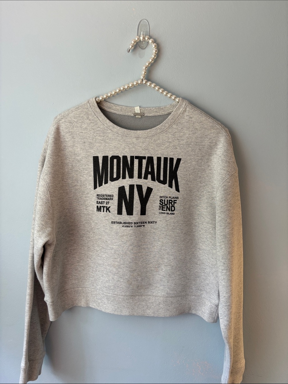 Light Gray Montauk NY Crewneck Sweatshirt